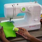 Singer SM024 White and Red Sewing Machine