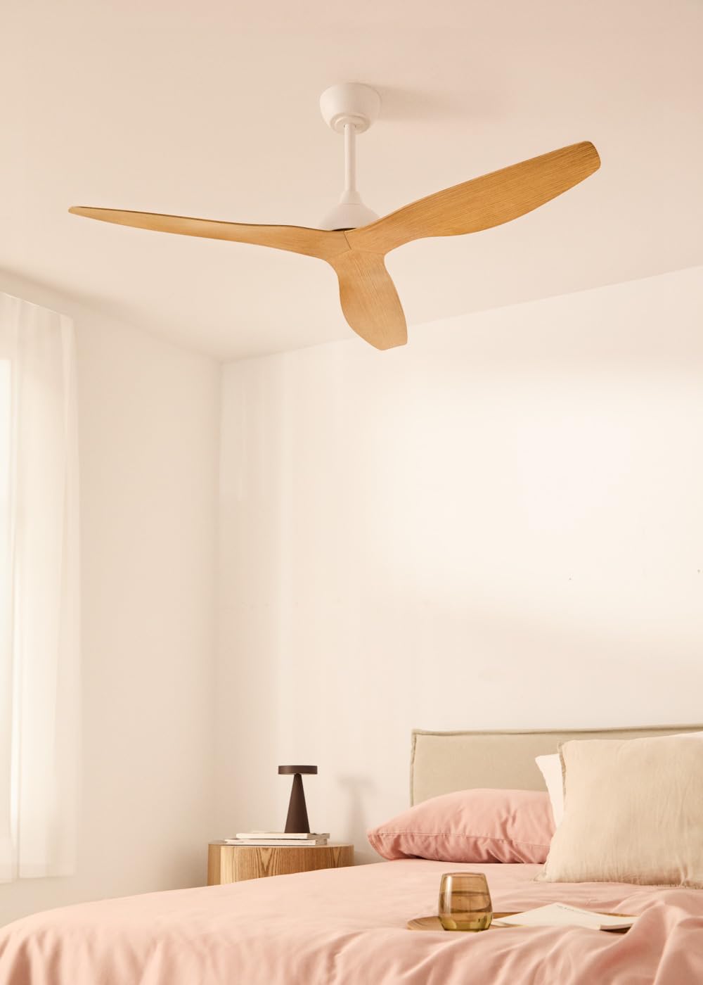 CREATE Wind Balance Ceiling Fan with Light and Remote Control
