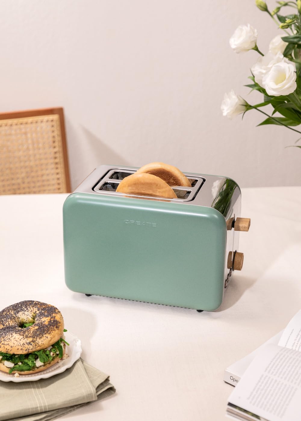 CREATE Sage Green Retro Toaster with 6 Power Levels