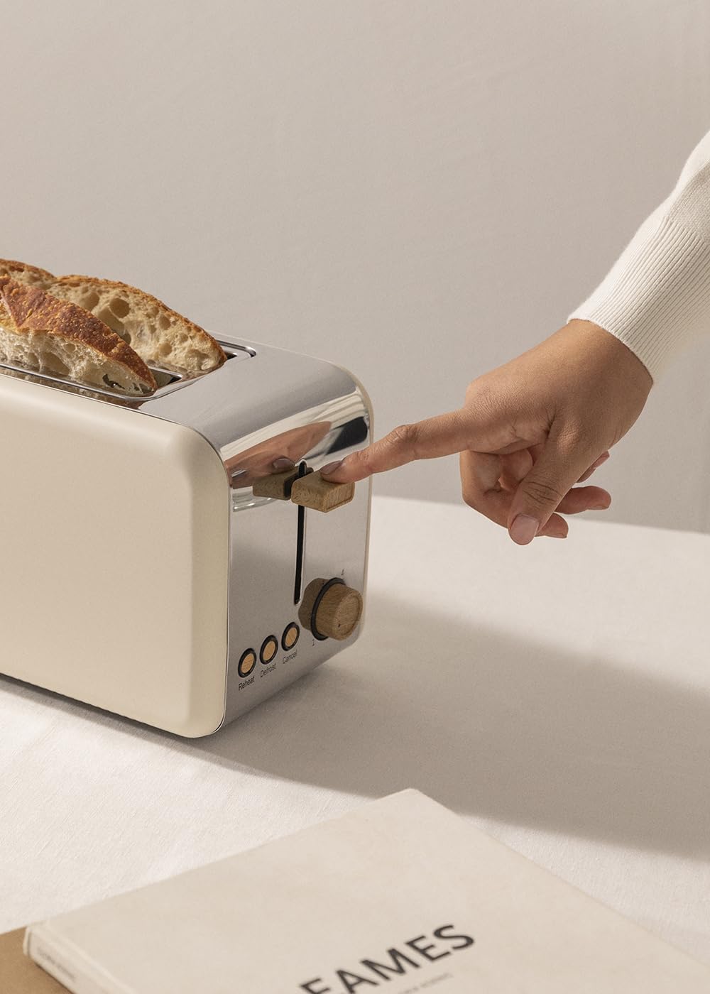 CREATE Retro XL Off White Toaster with 6 Power Levels