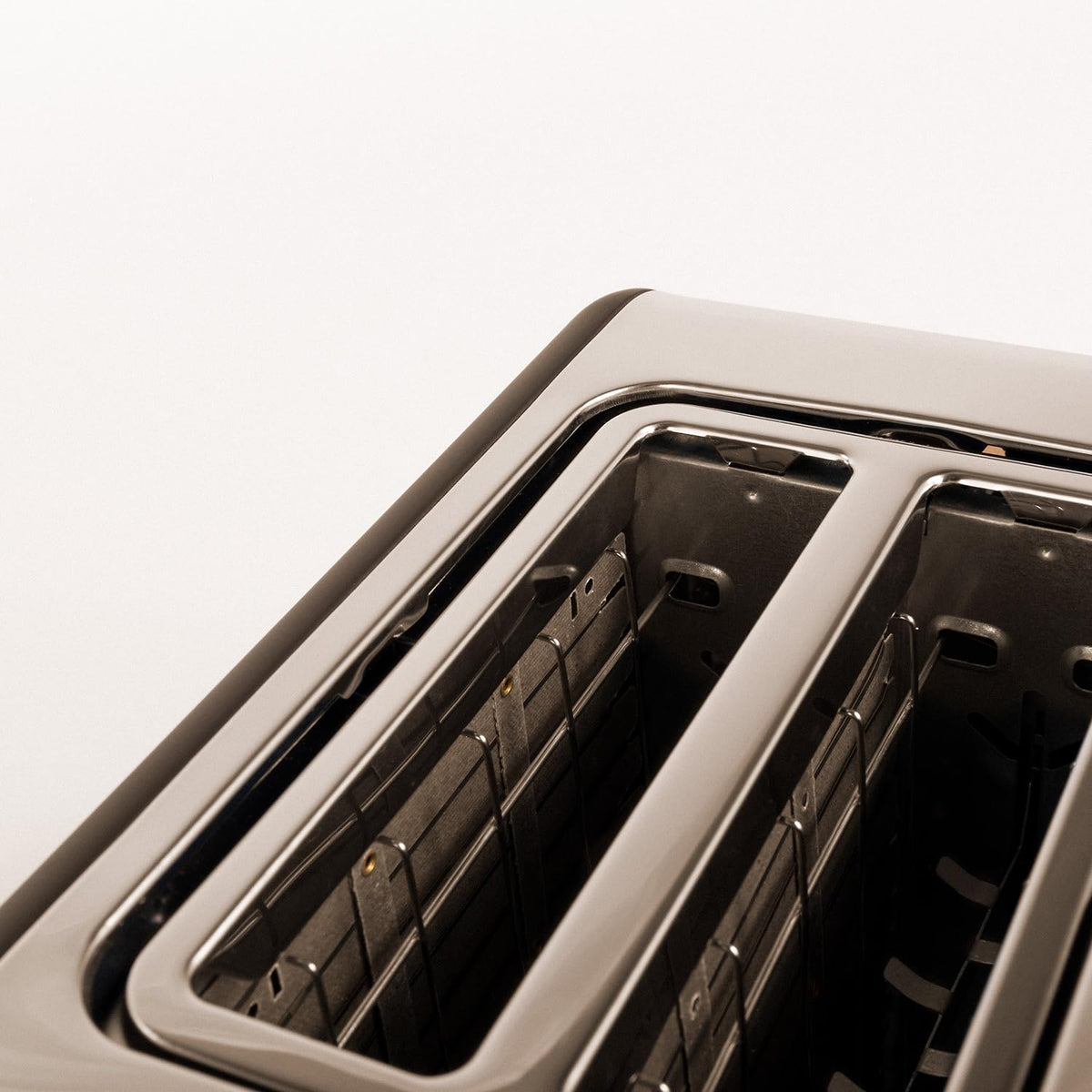 CREATE Retro Black Toaster with 6 Power Levels