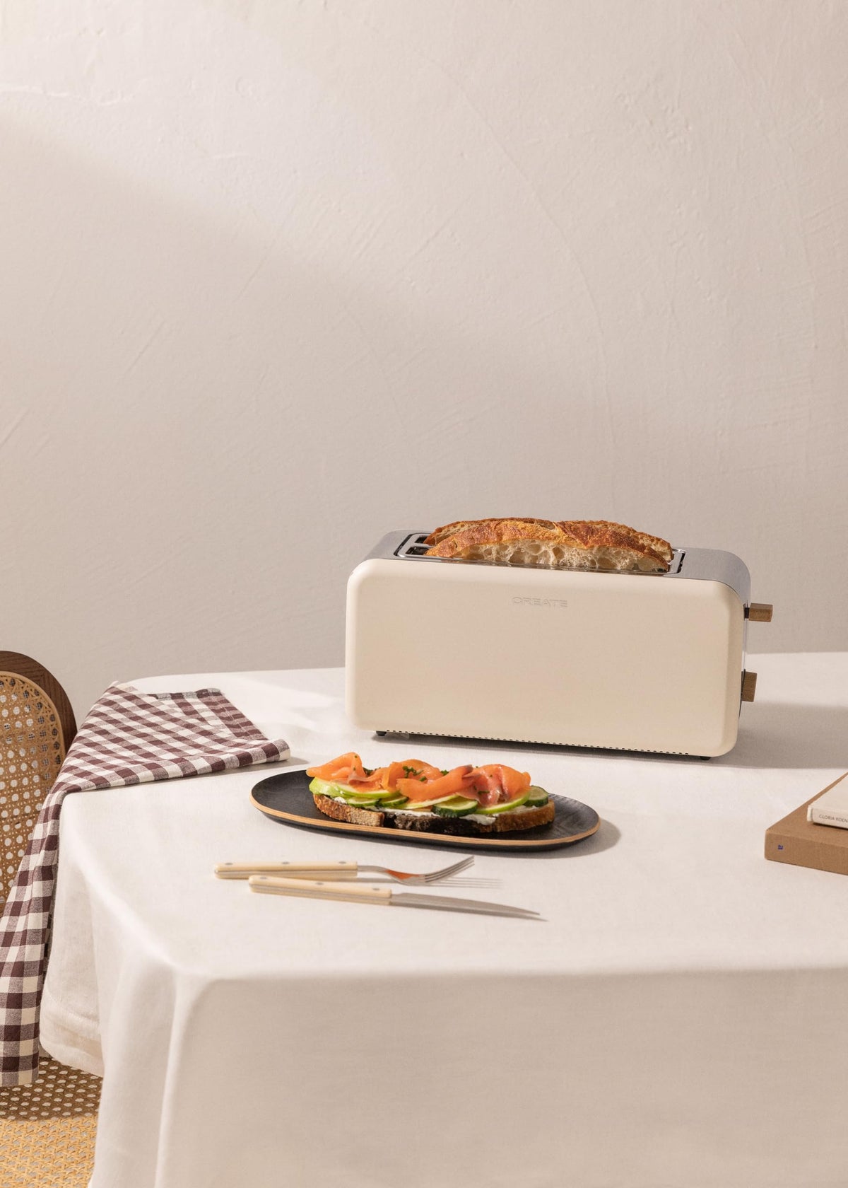 CREATE Retro XL Off White Toaster with 6 Power Levels