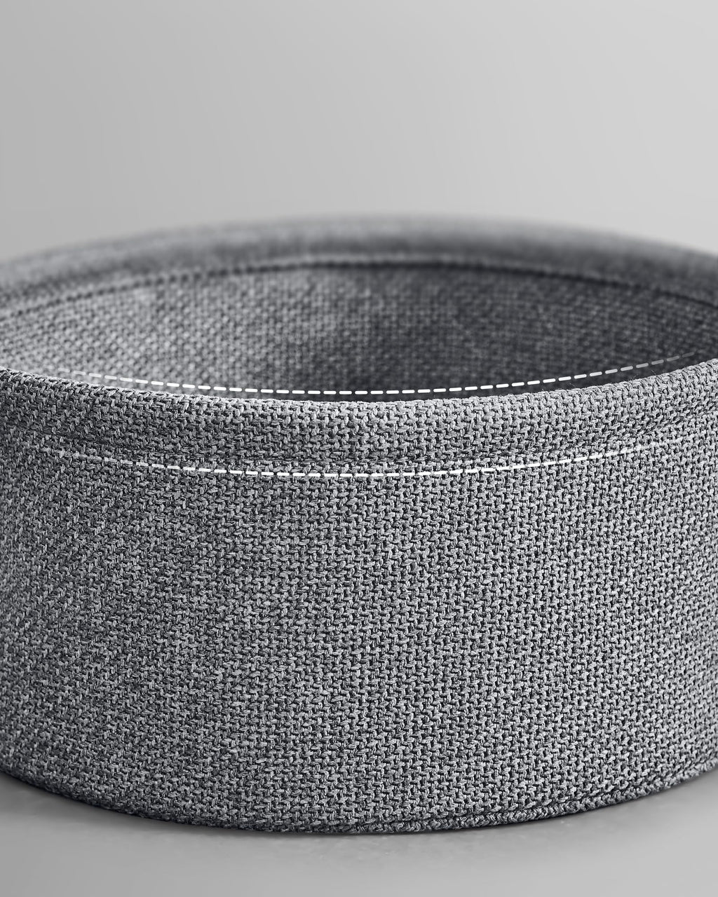 VASAGLE Modern Round Coffee Table with Storage Basket